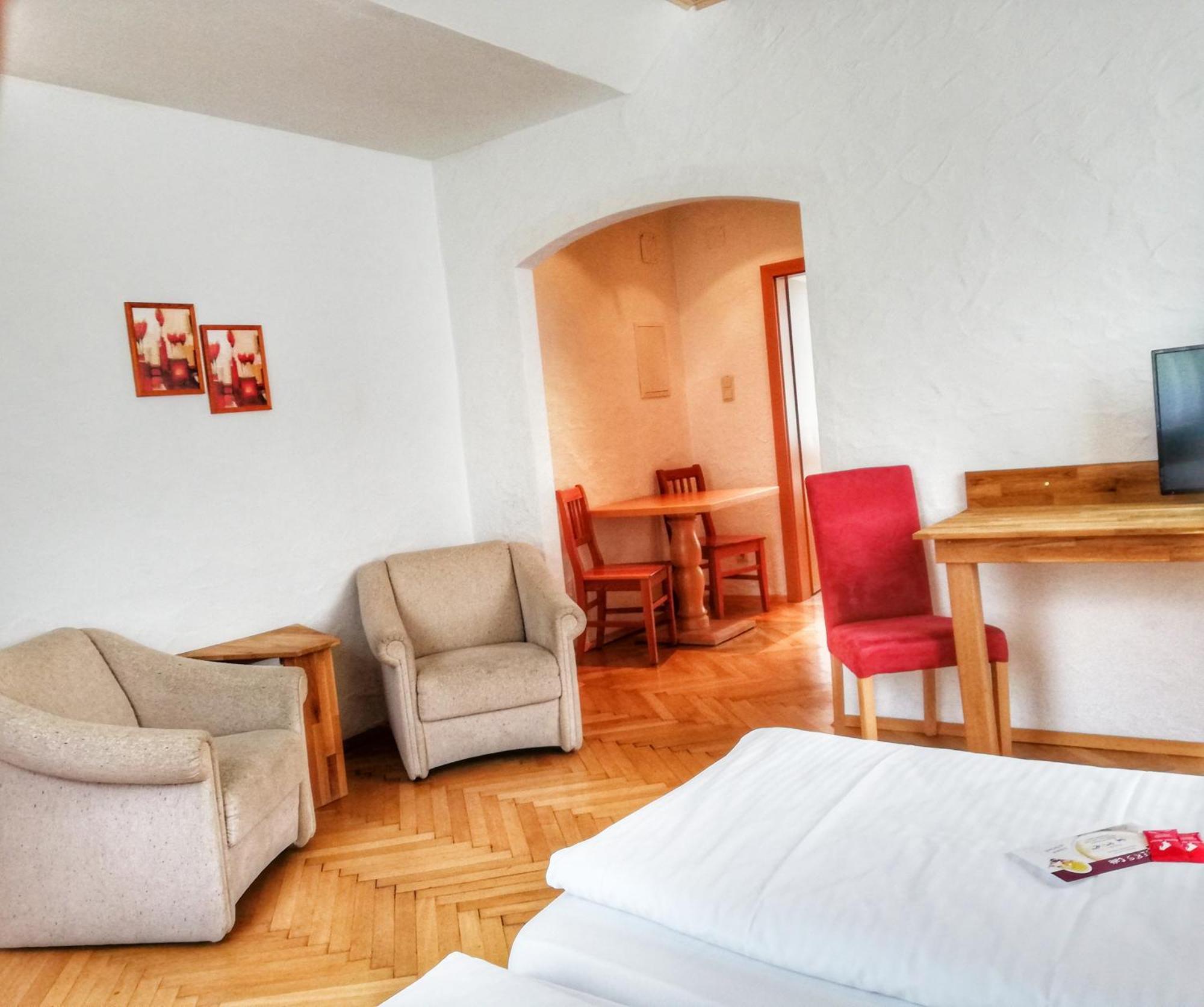 Familie Zuser Hotel Garni Mitterbach Bagian luar foto