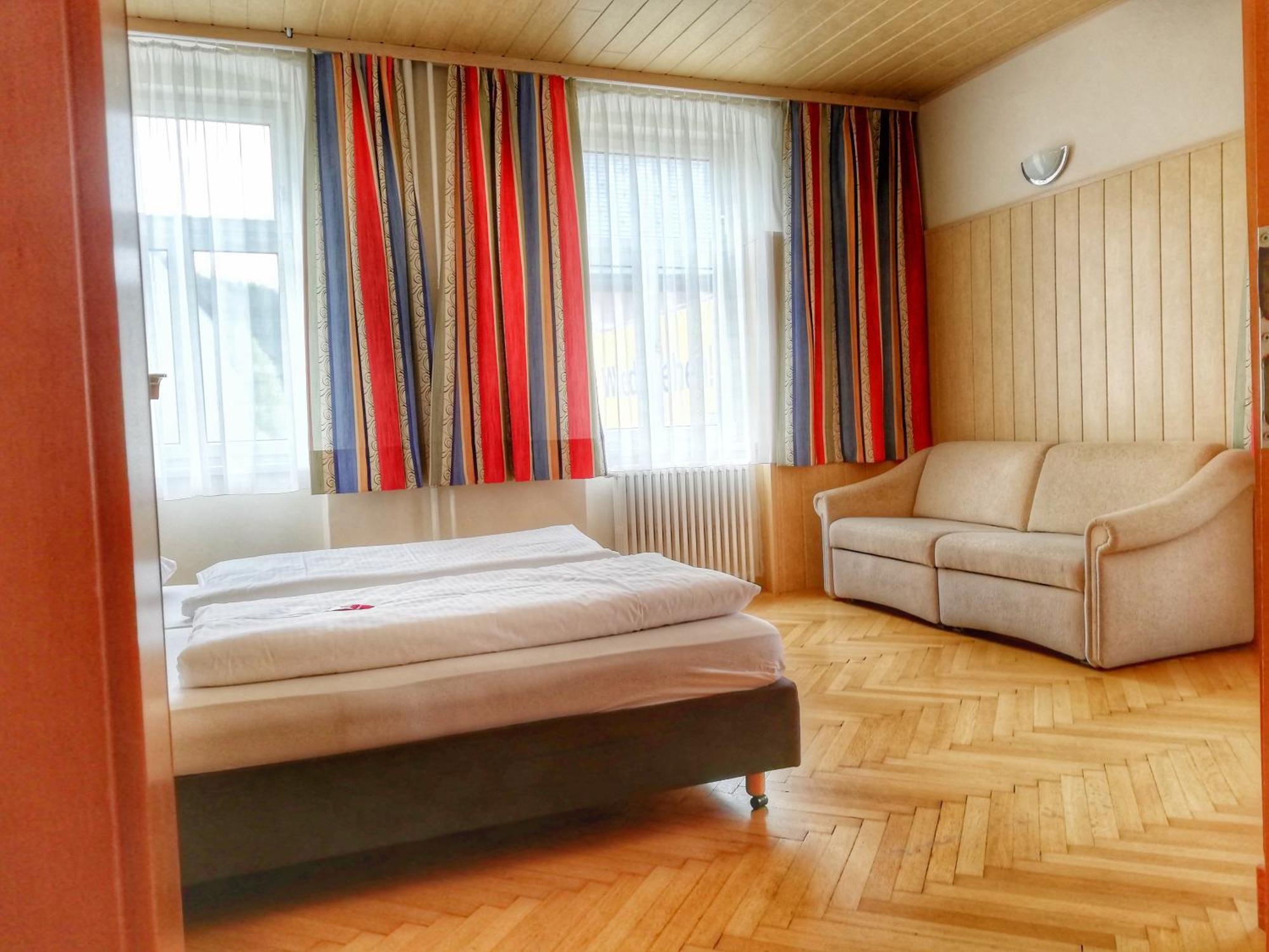 Familie Zuser Hotel Garni Mitterbach Bagian luar foto