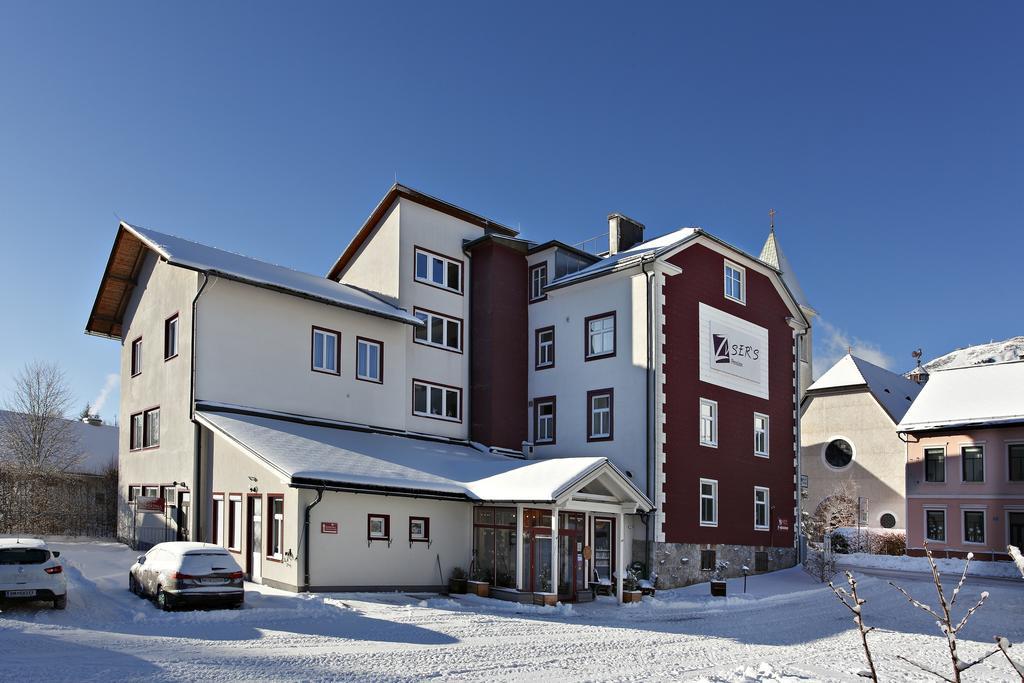 Familie Zuser Hotel Garni Mitterbach Bagian luar foto